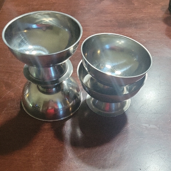 Set of Four Stainless Steel Ice Cream/Dessert Bowls - Picture 4 of 4